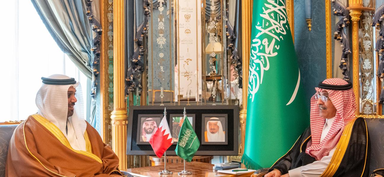 في إطار ترؤس معاليه وفد مملكة البحرين المشارك في منتدى 