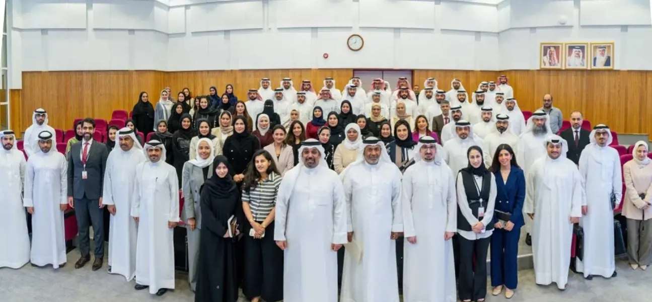 وزير المالية والاقتصاد الوطني: الكوادر الوطنية أساس نجاح مختلف البرامج والخطط الحكومية