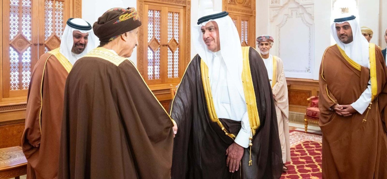 صاحب السمو نائب رئيس الوزراء لشؤون مجلس الوزراء بسلطنة عمان يستقبل معالي وزير المالية والاقتصاد الوطني