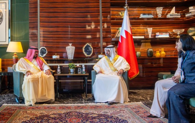 في إطار مشاركة معاليه في النسخة الثالثة من منتدى بوابة الخليج 2025.. وزير المالية والاقتصاد الوطني يلتقي وزير الاقتصاد والتخطيط بالمملكة العربية السعودية الشقيقة