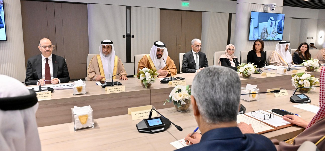 السلطتان التنفيذية والتشريعية تعقدان اجتماعًا مشتركًا حول الميزانية العامة للدولة للسنتين الماليتين 2025-2026