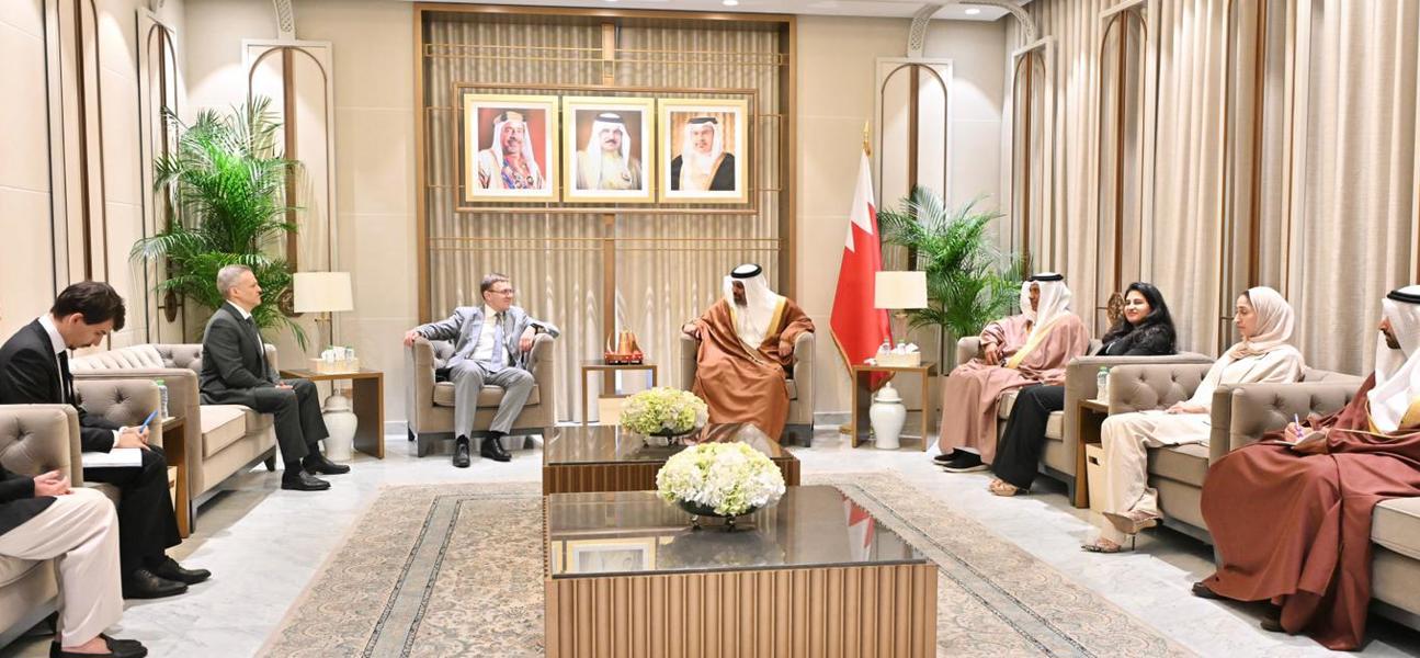 معالي وزير المالية والاقتصاد الوطني يلتقي نائب وزير الطاقة الروسي