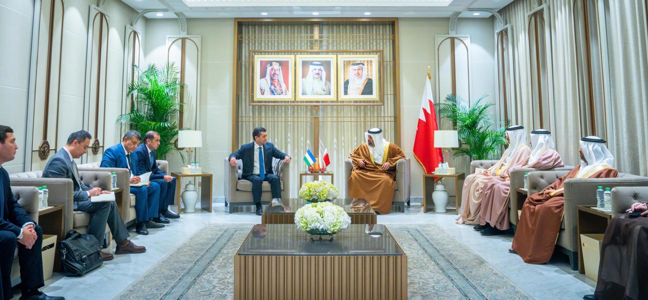 معالي وزير المالية والاقتصاد الوطني يلتقي وزير خارجية جمهورية أوزبكستان