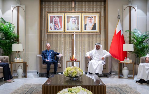 معالي وزير المالية والاقتصاد الوطني يستقبل سفير الولايات المتحدة الأمريكية لدى مملكة البحرين