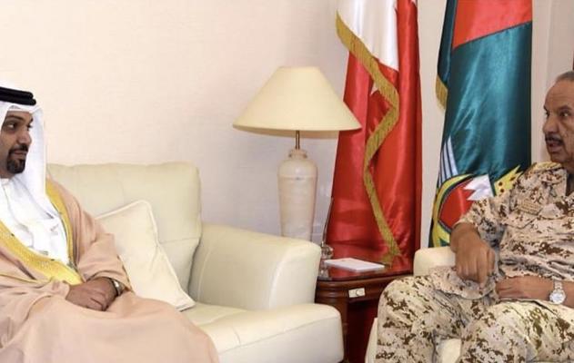 القائد العام لقوة دفاع البحرين يستقبل وزير المالية والاقتصاد الوطني (1)