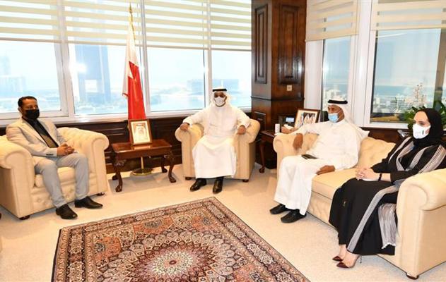 معالي وزير المالية والاقتصاد الوطني يستقبل سعادة النائب محمود مكي البحراني