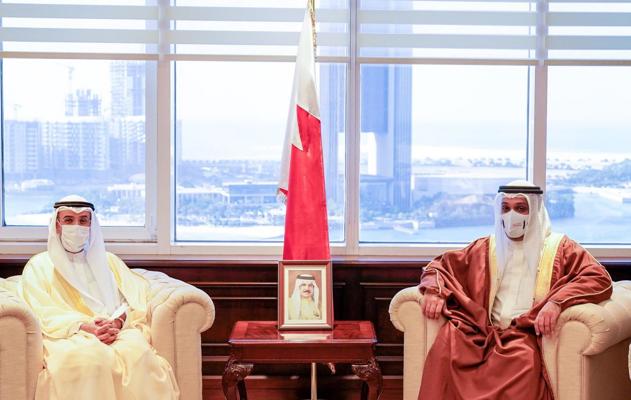 لدى استقباله الأمين العام لمجلس التعاون .. معالي وزير المالية والاقتصاد الوطني: ما حققه مجلس التعاون لدول الخليج العربية من إنجازات وجهود  أسهم في دعم مسيرة العمل الخليجي المشترك