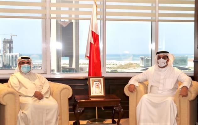 معالي وزير المالية والاقتصاد الوطني يستقبل سعادة النائب احمد الأنصاري