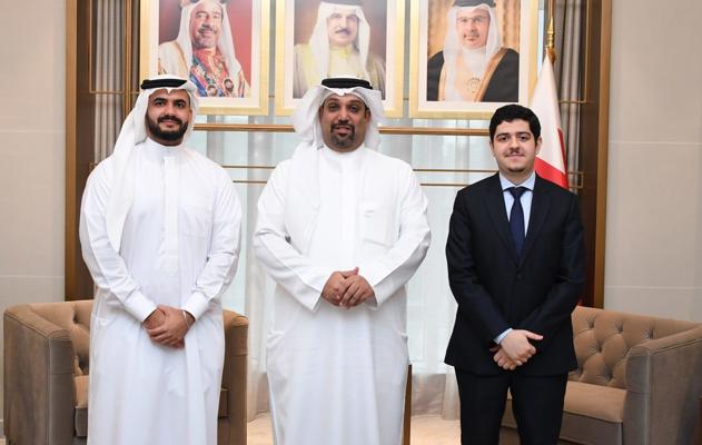 معالي وزير المالية والاقتصاد الوطني يستقبل الموظفين المقبولين في برنامج رئيس مجلس الوزراء لتنمية الكوادر الحكومية