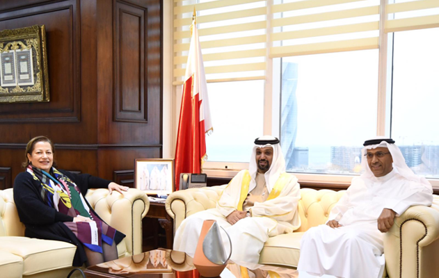 وزير المالية والاقتصاد الوطني: تطوير علاقات التعاون الاقتصادي بين البحرين ومصر