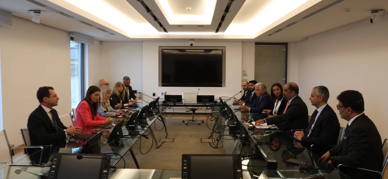 معالي وزير المالية والاقتصاد الوطني: مملكة البحرين تمتلك بيئة استثمارية جاذبة بما يعزز فرص إقامة شراكات اقتصادية أوسع مع مختلف دول العالم ومنها الجمهورية الإيطالية