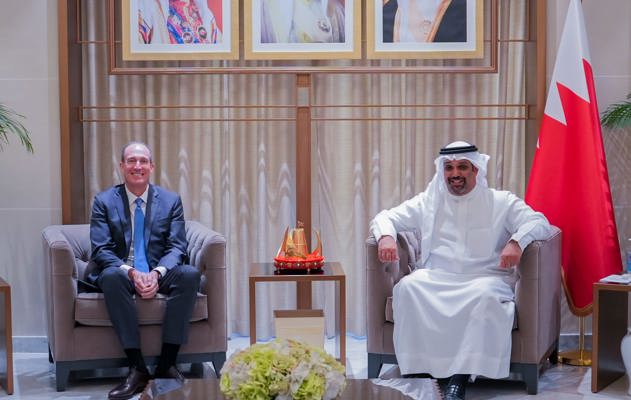 معالي وزير المالية والاقتصاد الوطني يستقبل الشريك والمدير العالمي بشركة 