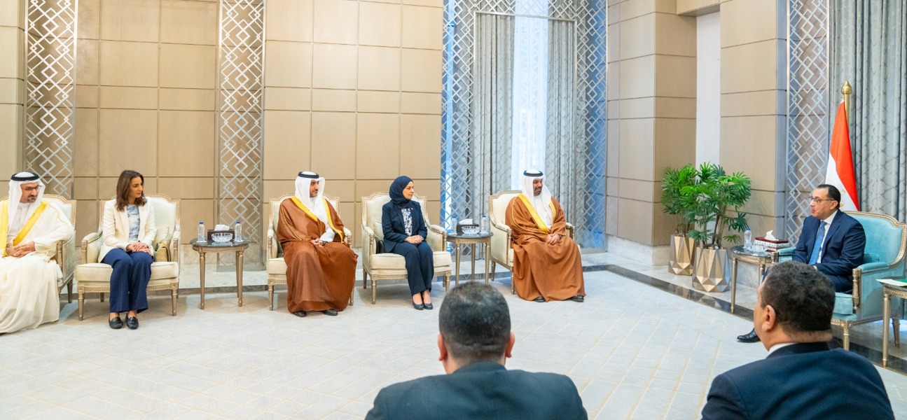 رئيس مجلس الوزراء بجمهورية مصر العربية يستقبل معالي وزير المالية والاقتصاد الوطني بمملكة البحرين