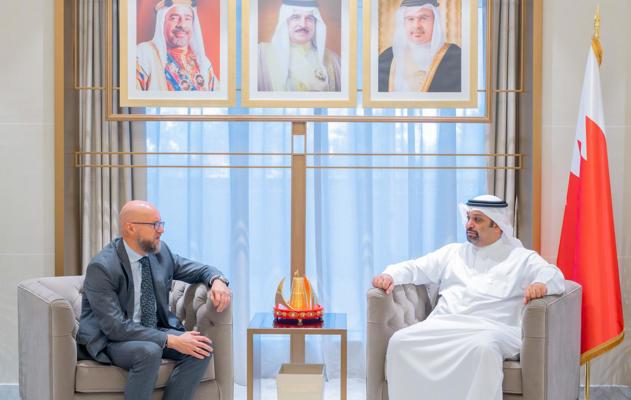 معالي وزير المالية والاقتصاد الوطني يستقبل نائب رئيس البنك الآسيوي للاستثمار في البنية التحتية