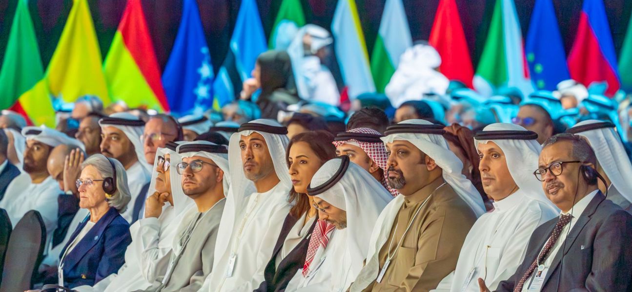 وفد مملكة البحرين يشارك في الجلسة الافتتاحية للقمة العالمية للحكومات في دبي