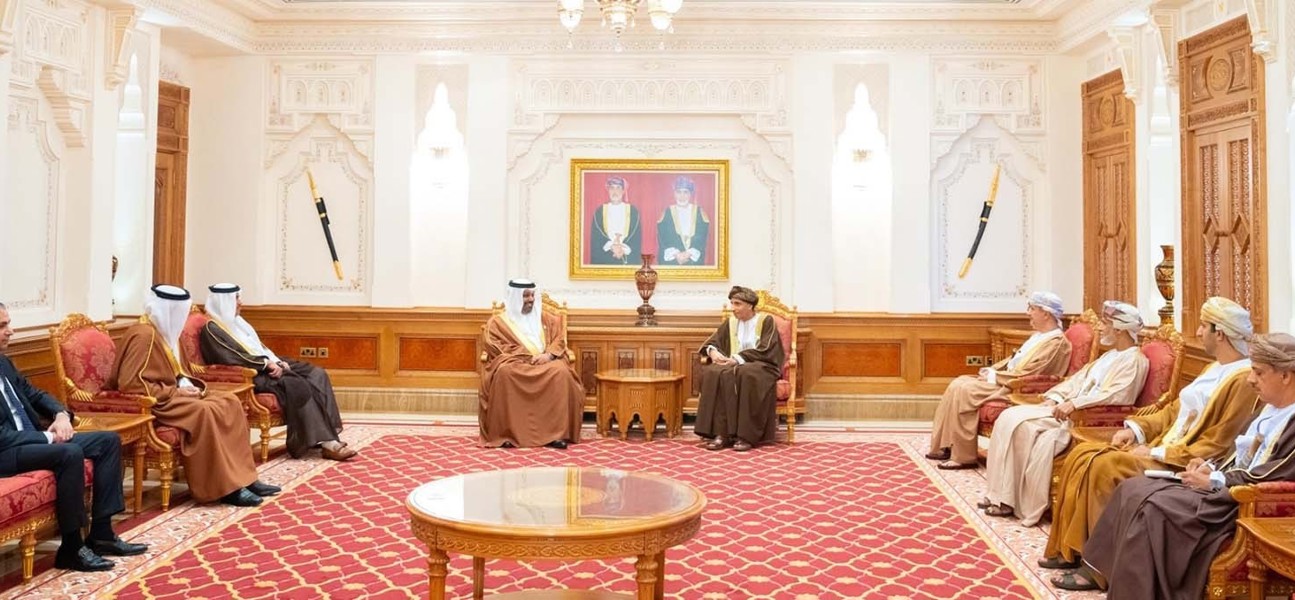 صاحب السمو نائب رئيس الوزراء لشؤون مجلس الوزراء بسلطنة عمان يستقبل معالي وزير المالية والاقتصاد الوطني