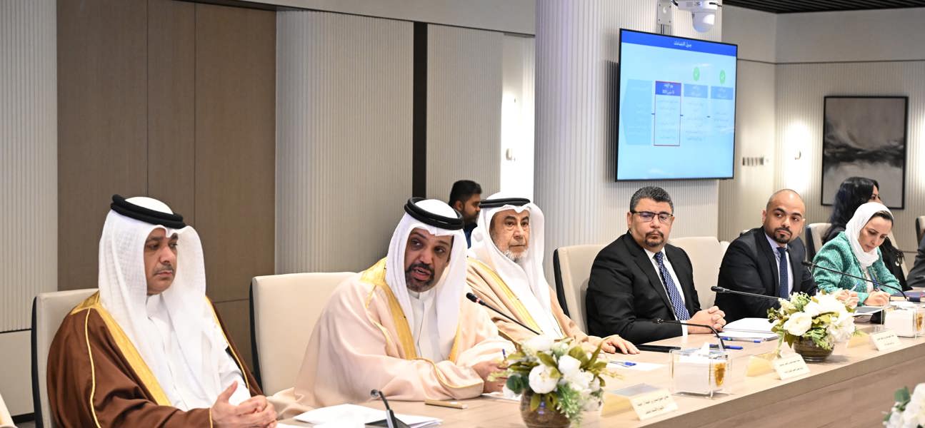 السلطتان التنفيذية والتشريعية تعقدان اجتماعاً مشتركاً لمواصلة التشاور حول موضوع الميزانية العامة للدولة للسنتين الماليتين 2025- 2026