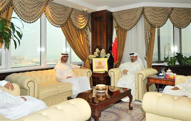 Finance Minister Meets with UAE Ambassador