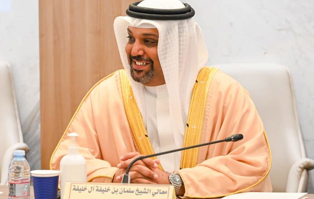 السلطتان التنفيذية والتشريعية تعقدان اجتماعاً مشتركاً لاستعراض نتائج الإقفال نصف السنوي للوزارات والجهات الحكومية للفترة المنتهية في 30 يونيو 2023 والذي أظهر التزام الوزارات والأجهزة الحكومية وتعاون السلطتين وحرصهم على الالتزام بالاعتمادات المالية المرصود