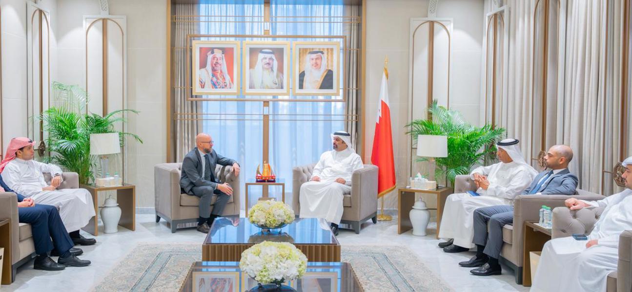 معالي وزير المالية والاقتصاد الوطني يستقبل نائب رئيس البنك الآسيوي للاستثمار في البنية التحتية