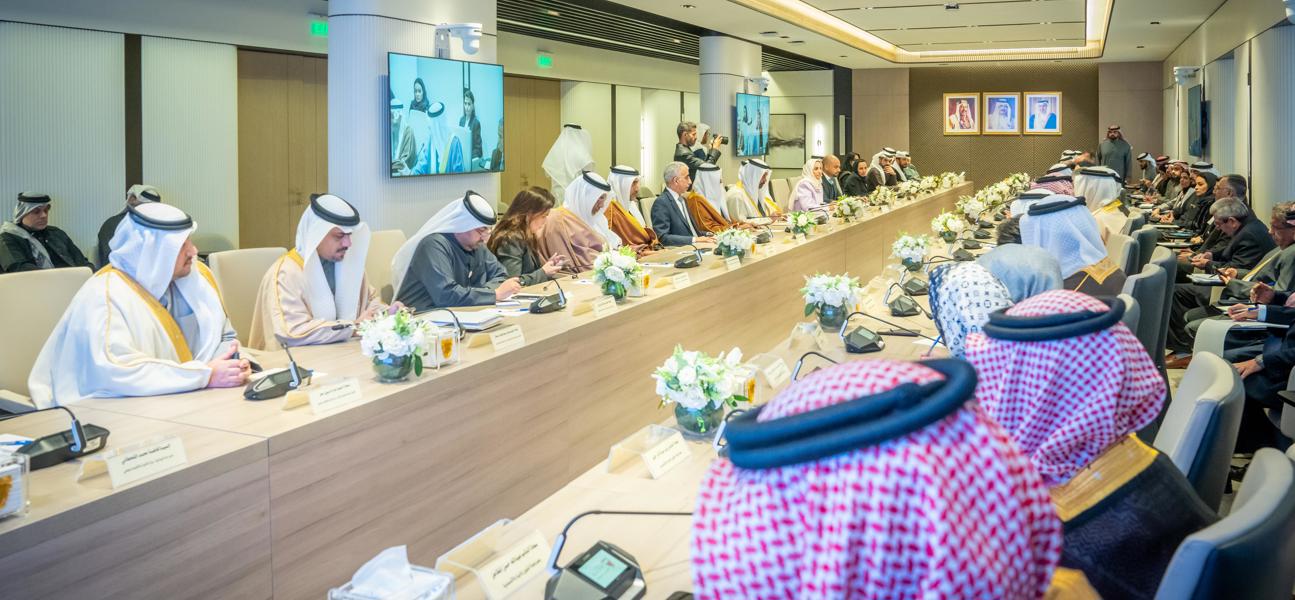 السلطتان التنفيذية والتشريعية تعقدان اجتماعاً مشتركاً للتشاور حول موضوع الميزانية العامة للدولة للسنتين الماليتين 2025- 2026