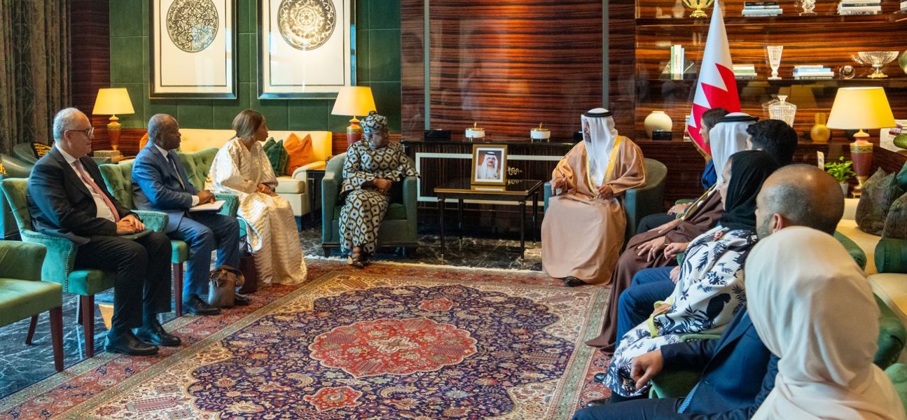 خلال لقاء معاليه المدير العام لمنظمة التجارة العالمية.. معالي وزير المالية والاقتصاد الوطني: مملكة البحرين حريصة على مواصلة تعزيز أوجه التعاون مع منظمة التجارة العالمية