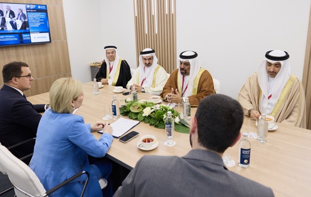 معالي وزير المالية والاقتصاد الوطني يلتقي معالي وزيرة الثقافة الروسية