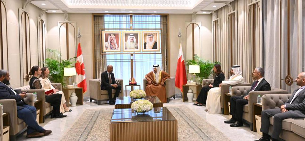 معالي وزير المالية والاقتصاد الوطني يستقبل وزير التنمية الدولية الكندي