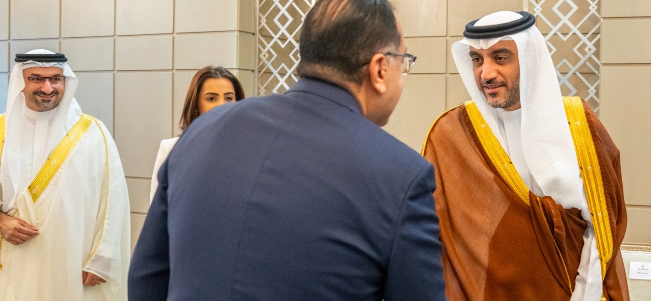 رئيس مجلس الوزراء بجمهورية مصر العربية يستقبل معالي وزير المالية والاقتصاد الوطني بمملكة البحرين