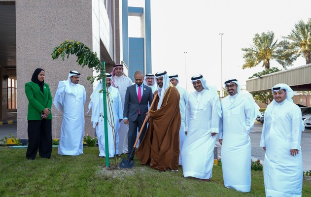 معالي وزير المالية والاقتصاد الوطني يشارك في فعالية أسبوع الشجرة ويؤكد أهمية أسبوع الشجرة في تعزيز الأمن البيئي وترسيخ ثقافة حماية البيئة