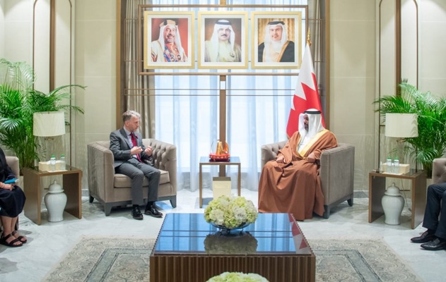 وزير المالية والاقتصاد الوطني تعزيز مسارات التعاون بين مملكة البحرين والمملكة المتحدة نحو مستويات أكثر تقدماً لتحقيق التطلعات المشتركة