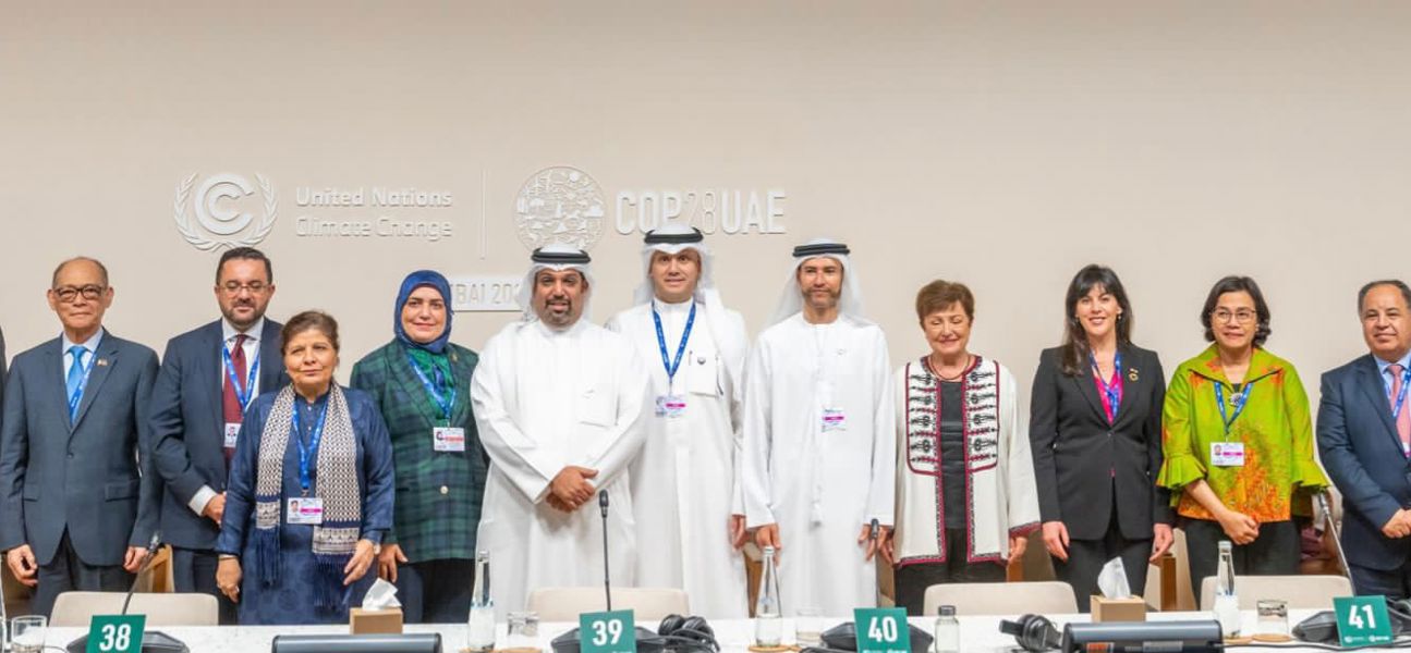 معالي وزير المالية والاقتصاد الوطني: أهمية تعزيز الدور الهام الذي يضطلع به القطاع الخاص من أجل تعزيز الاستثمار الأخضر وتحقيق النمو الاقتصادي المنشود 