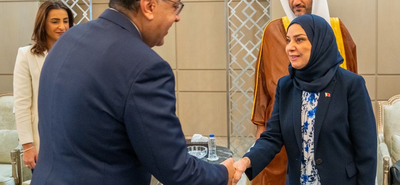 رئيس مجلس الوزراء بجمهورية مصر العربية يستقبل معالي وزير المالية والاقتصاد الوطني بمملكة البحرين