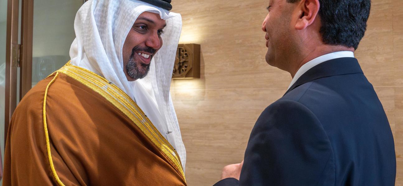 معالي وزير المالية والاقتصاد الوطني يلتقي وزير خارجية جمهورية أوزبكستان