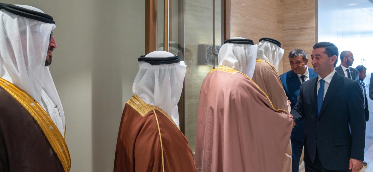 معالي وزير المالية والاقتصاد الوطني يلتقي وزير خارجية جمهورية أوزبكستان