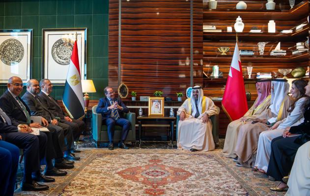 في إطار الاجتماع الثاني للجنة الحكومية البحرينية المصرية للتعاون التجاري والاقتصادي والعلمي والتكنولوجي.. معالي وزير المالية والاقتصاد الوطني يلتقي بوزير المالية بجمهورية مصر العربية الشقيقة