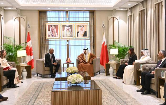 معالي وزير المالية والاقتصاد الوطني يستقبل وزير التنمية الدولية الكندي