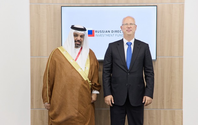 في إطار ترؤس معاليه وفد مملكة البحرين في منتدى سانت بطرسبورغ الاقتصادي الدوليّ 2026 في روسيا الاتحادية.. معالي وزير المالية والاقتصاد الوطني يلتقي الرئيس التنفيذي لصندوق الاستثمار المباشر الروسي