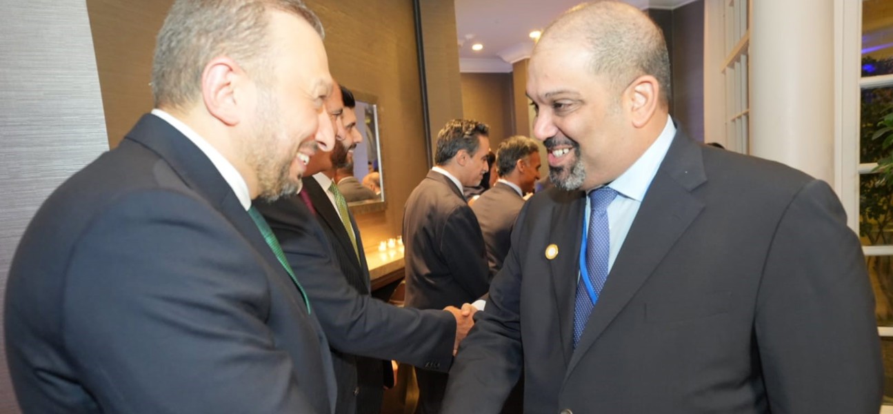 في إطار مشاركة معاليه في الاجتماعات السنوية لصندوق النقد الدولي والبنك الدولي في واشنطن.. معالي وزير المالية والاقتصاد الوطني يحضر حفل الاستقبال السنوي لبنوك البحرين