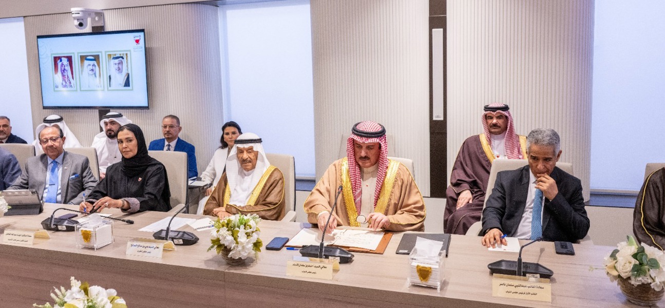 السلطتان التنفيذية والتشريعية تستعرضان مزايا حساب المواطن الذي سيشتمل على برامج الدعم مع إضافة دعم الوقود والكهرباء والماء بشكل نقدي ومباشر