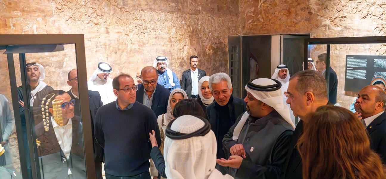 في إطار انعقاد اجتماع اللجنة الحكومية البحرينية المصرية المشتركة للتعاون التجاري والاقتصادي والعلمي والتكنولوجي .. اللجنة المشتركة تزور موقع مسار اللؤلؤ بالمحرق