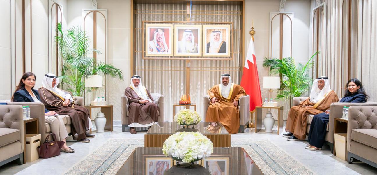 معالي وزير المالية والاقتصاد الوطني يستقبل سفير دولة الكويت لدى مملكة البحرين بمناسبة تعيينه سفيراً لبلاده لدى المملكة