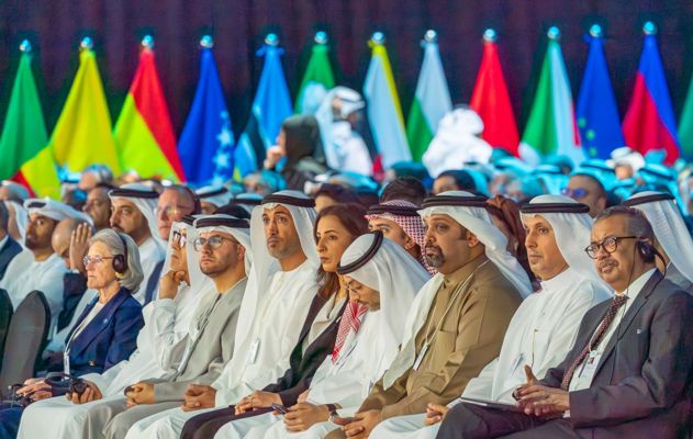 وفد مملكة البحرين يشارك في الجلسة الافتتاحية للقمة العالمية للحكومات في دبي