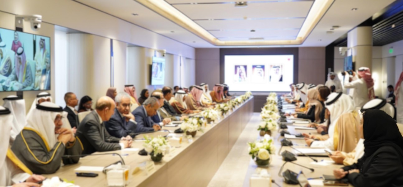السلطتان التنفيذية والتشريعية تعقدان اجتماعًا مشتركًا حول الميزانية العامة للدولة للسنتين الماليتين 2025-2026