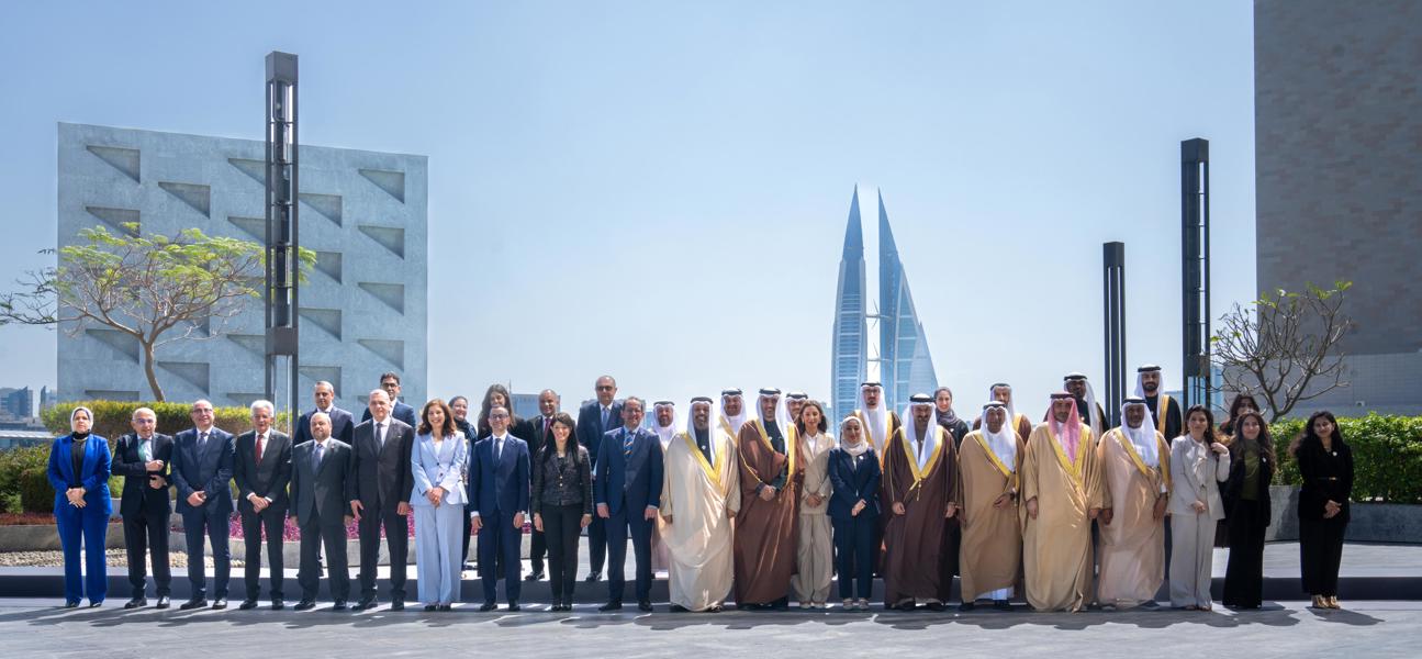 خلال الاجتماع الثاني للجنة الحكومية البحرينية المصرية للتعاون التجاري والاقتصادي والعلمي والتكنولوجي.. معالي وزير المالية والاقتصاد الوطني يؤكد أهمية مواصلة الجهود المبذولة في سبيل تطوير التعاون وتعميق الشراكة الاستراتيجية المتميزة بين مملكة البحرين وجمهورية مصر العربية في كافة المجالات