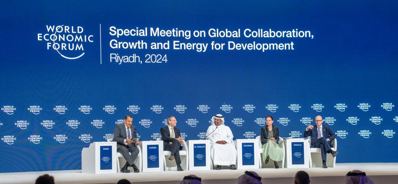 معالي الشيخ سلمان بن خليفة: البحرين ودول المنطقة تمتلك المقومات التنافسية اللازمة لعصر الذكاء الاصطناعي