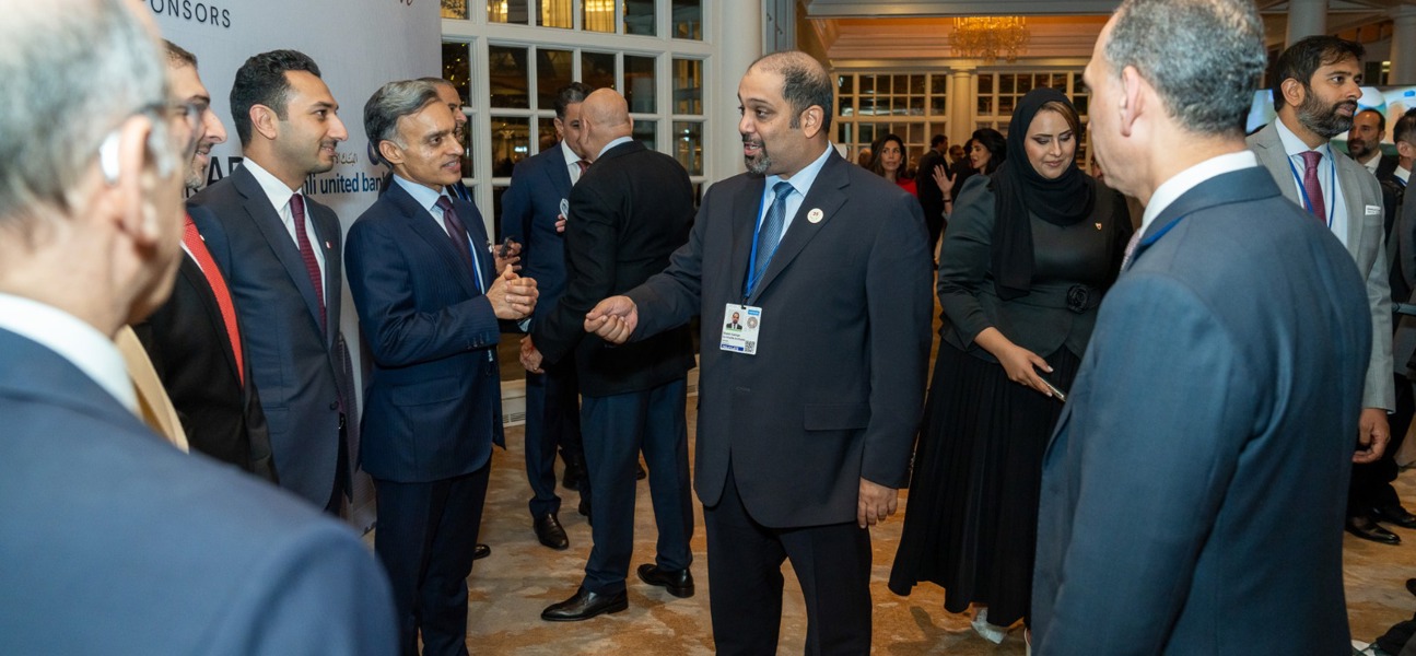 في إطار مشاركة معاليه في الاجتماعات السنويّة لصندوق النقد الدولي والبنك الدولي في واشنطن.. معالي وزير المالية والاقتصاد الوطني يحضر حفل الاستقبال السنوي لبنوك البحرين